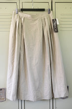 Load image into Gallery viewer, Deadstock raw silk skirt
