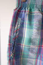 Load image into Gallery viewer, Plaid pastel shorts
