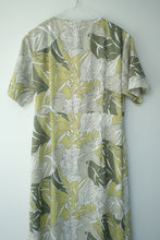Load image into Gallery viewer, 70s Plant Lady dress
