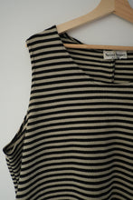Load image into Gallery viewer, Stripe stretch tank
